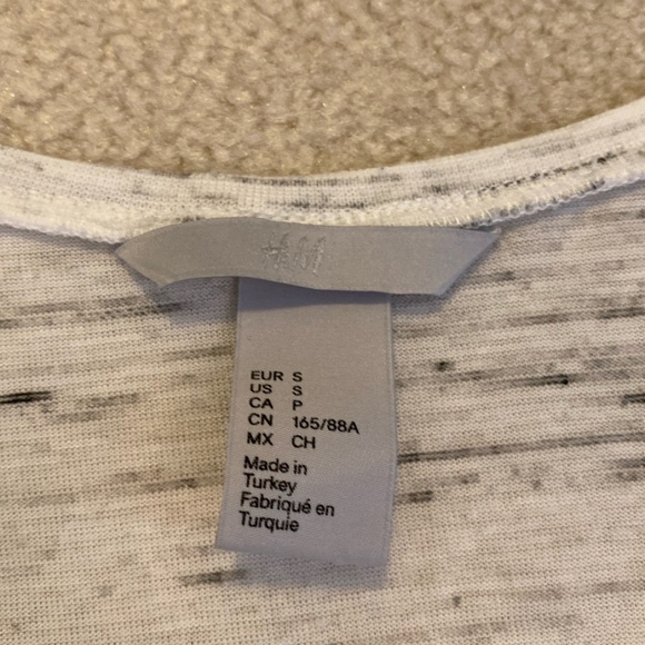 🌈3/$10 Tank Tops - Picture 3 of 8